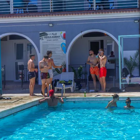 Km 0 Hotell 3*