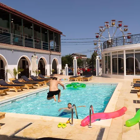 Km 0 Hotel 3*