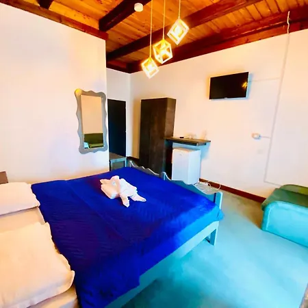 Hotel Km 0